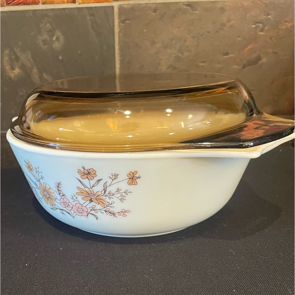 Rare Vintage Pyrex England Country Autumn Casserole Dish with Smokey Lid - Picture 13 of 16